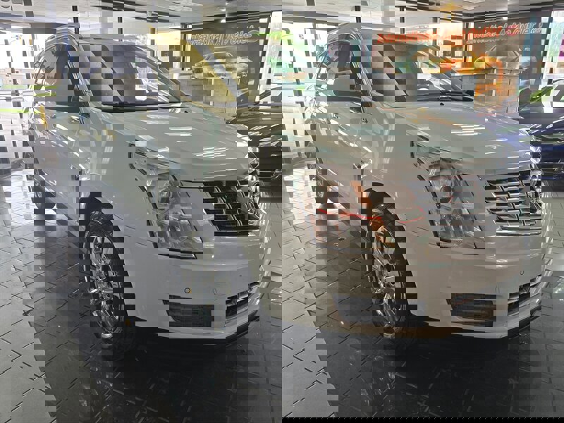 Used 2015 Cadillac SRX Luxury w/ Driver Awareness Package image 20