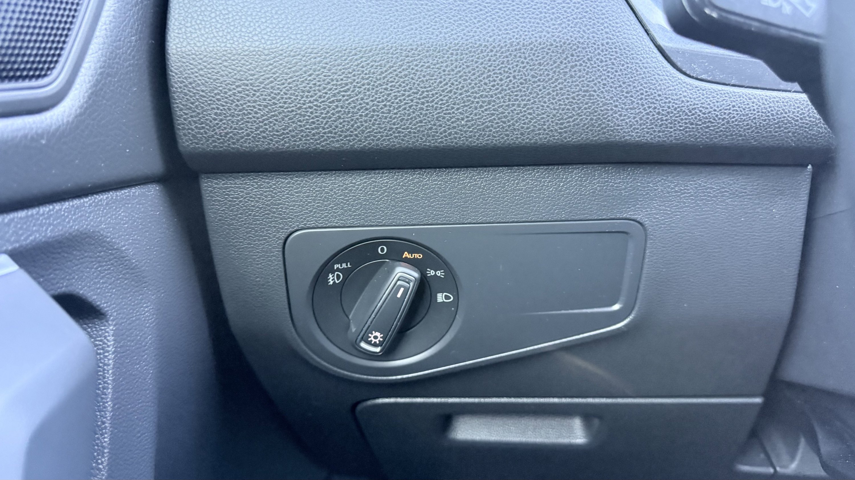 Used 2019 Volkswagen Tiguan SEL R-Line FWD image 68