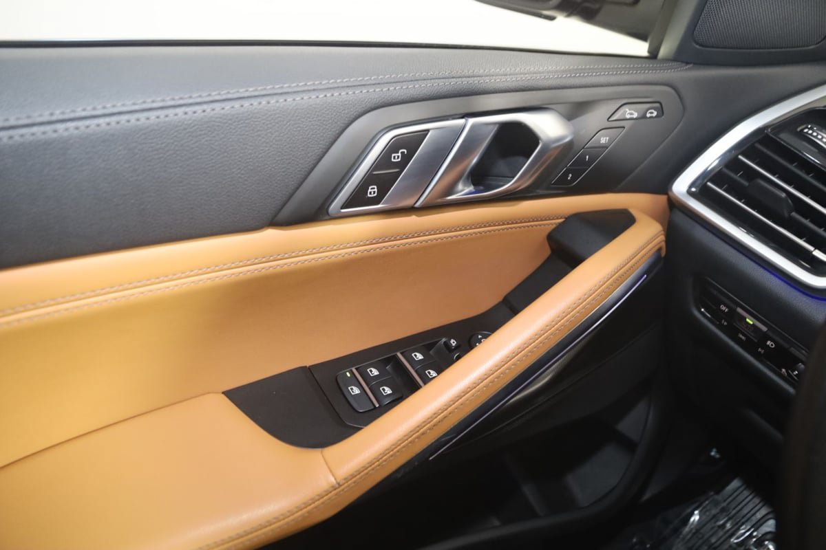 Used 2023 BMW X6 xDrive40i w/ Premium Package AWD/4WD image 31