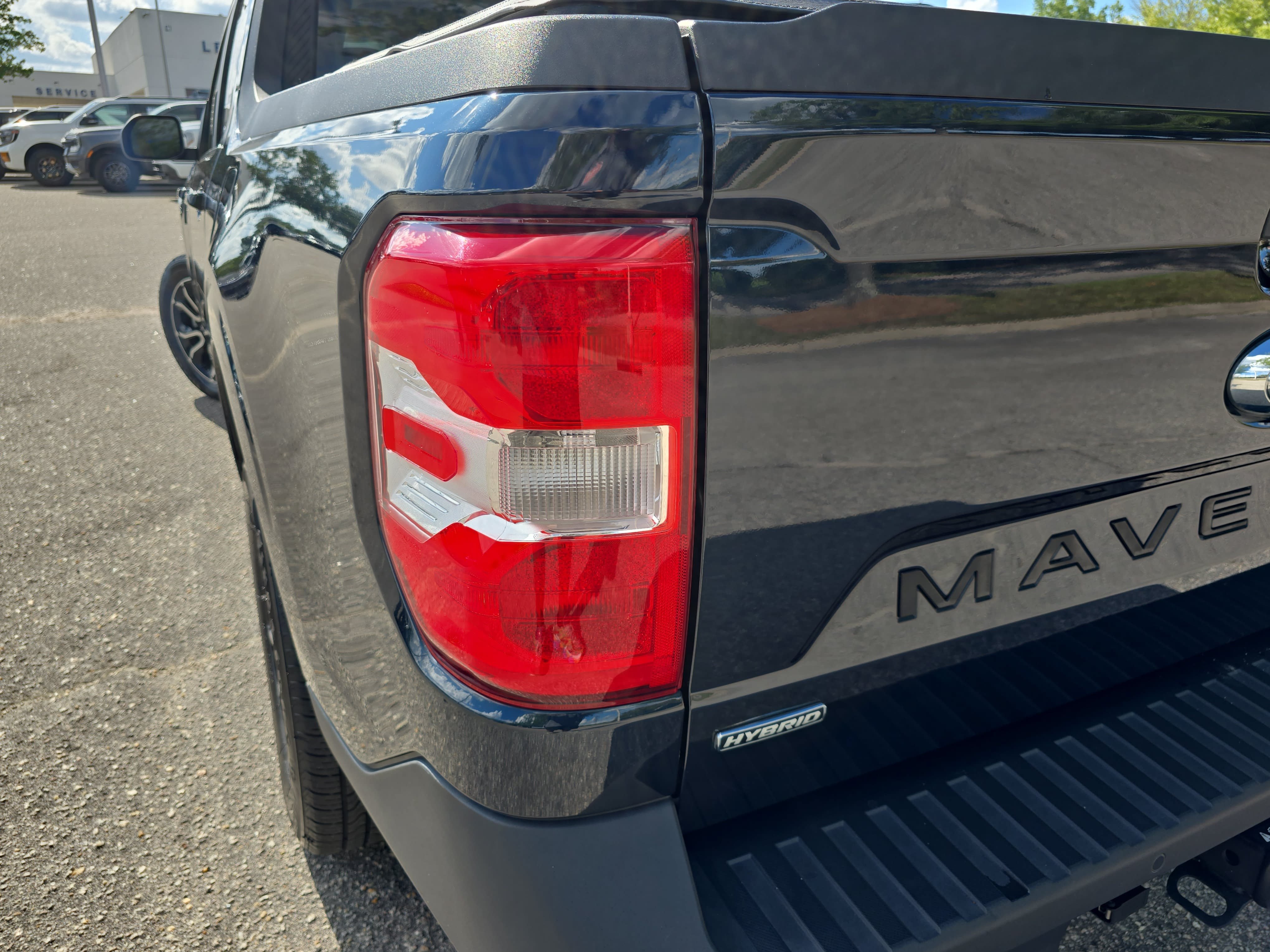 Used 2022 Ford Maverick Lariat w/ Lariat Luxury Package FWD image 36
