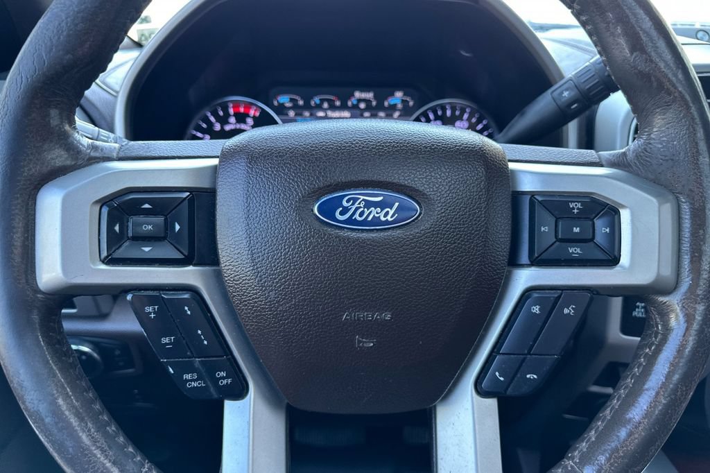 Used 2020 Ford F350 King Ranch w/ King Ranch Ultimate Package AWD/4WD image 23