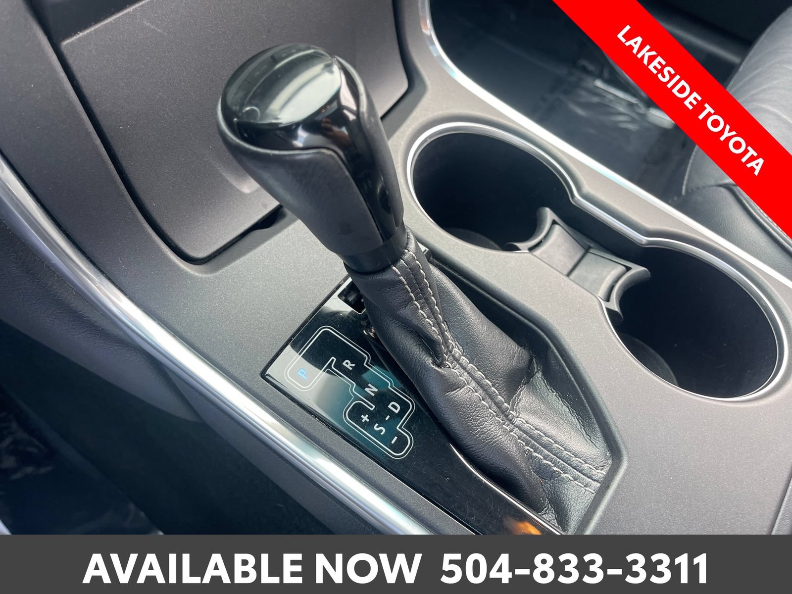 Used 2017 Toyota Camry XLE w/ Moonroof Package FWD image 29