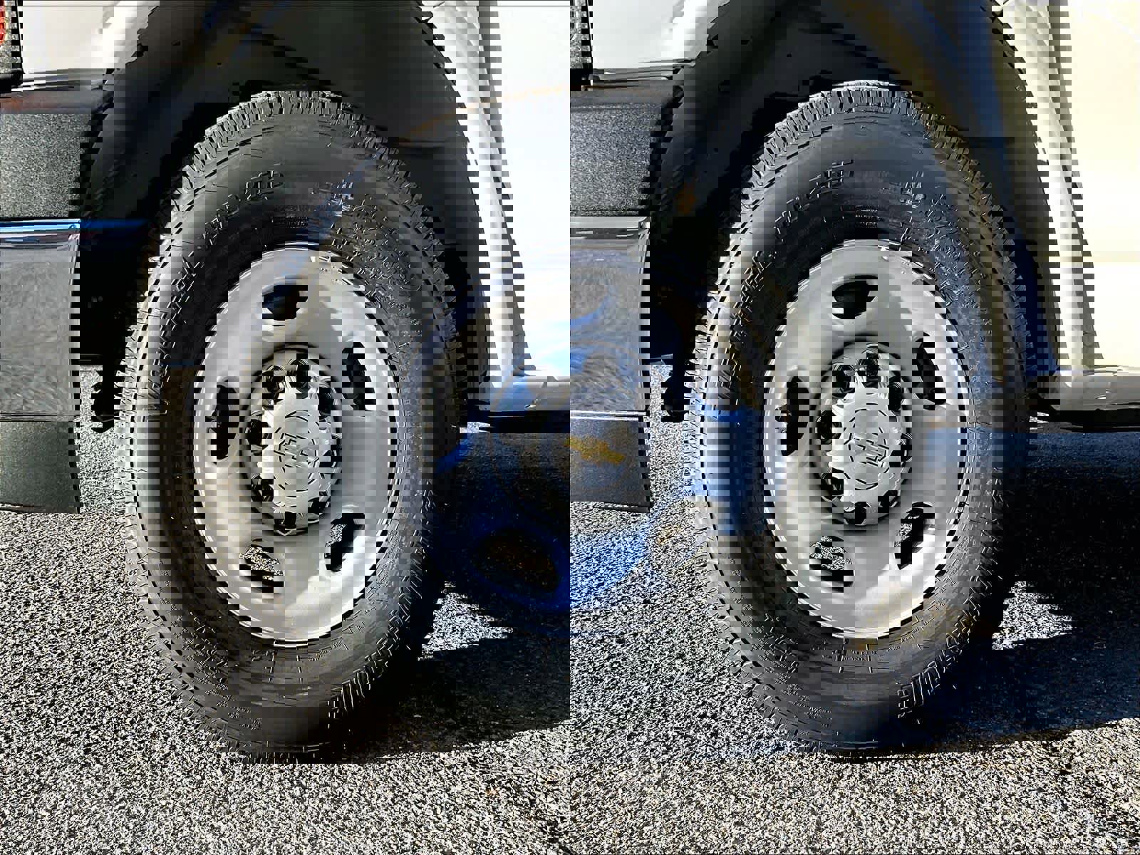 New 2025 Chevrolet Express 2500 w/ Driver Convenience Package image 8