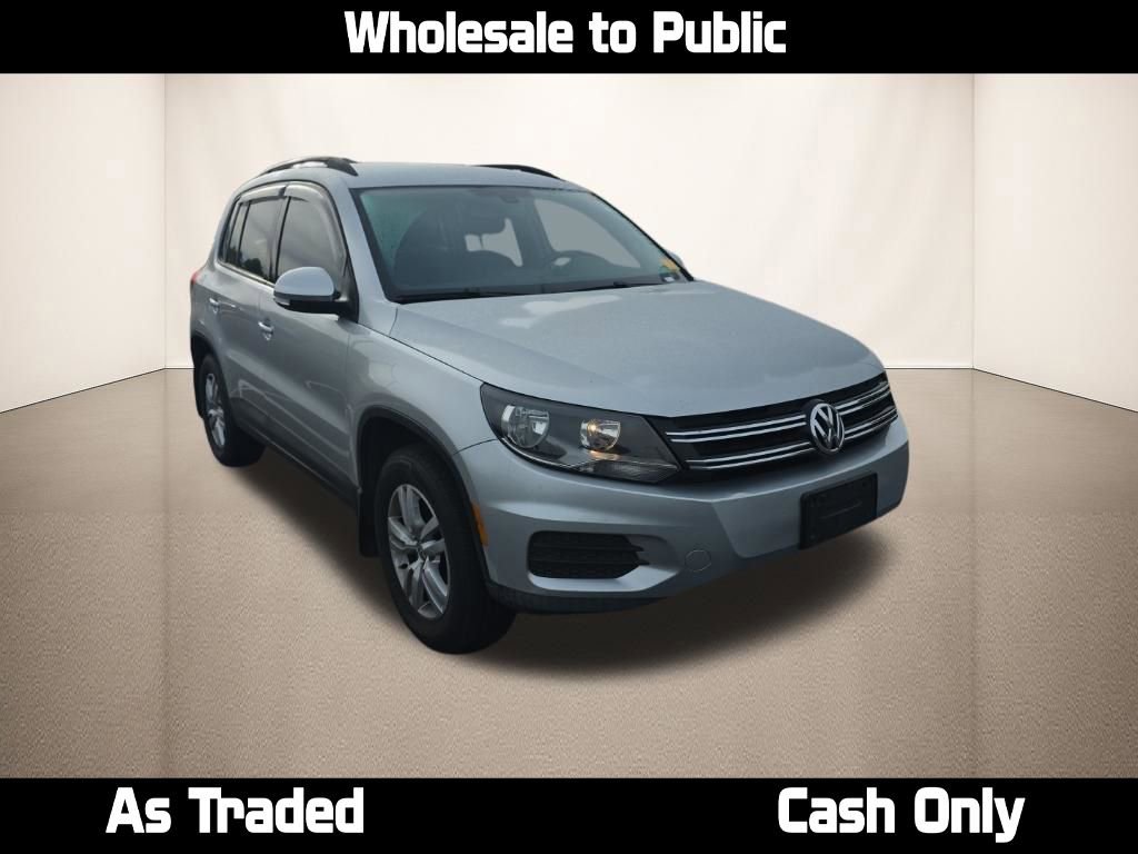 Used 2016 Volkswagen Tiguan S image 1