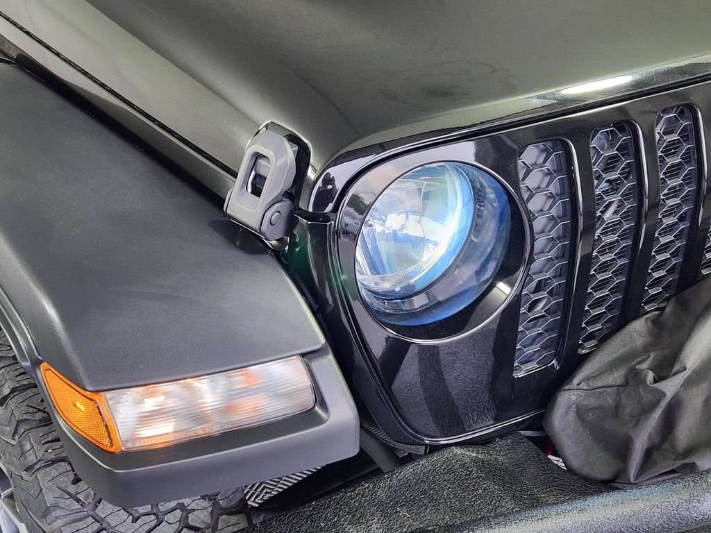 Used 2020 Jeep Gladiator Sport w/ Quick Order Package 24S AWD/4WD image 10