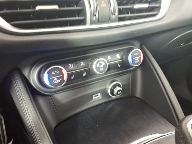 Used 2024 Alfa Romeo Stelvio Sprint AWD/4WD image 28