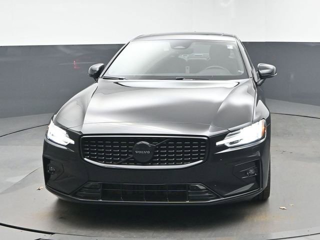 Used 2023 Volvo S60 B5 Plus w/ Climate Package image 3