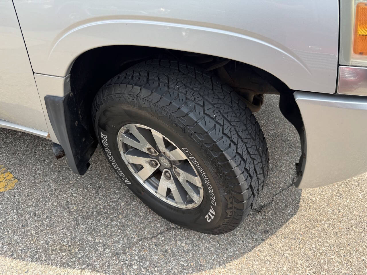 Used 2008 Mitsubishi Raider LS RWD image 21