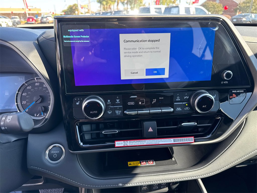 New 2025 Toyota Highlander XLE image 29