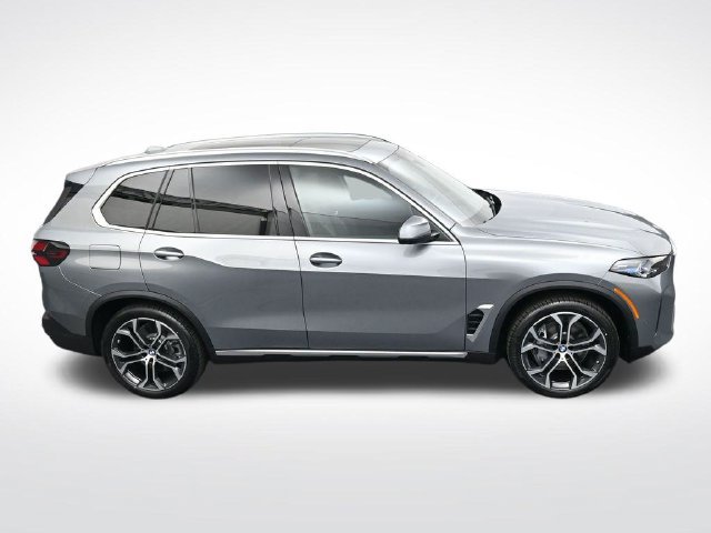 New 2026 BMW X5 xDrive50e w/ Premium Package AWD/4WD image 23