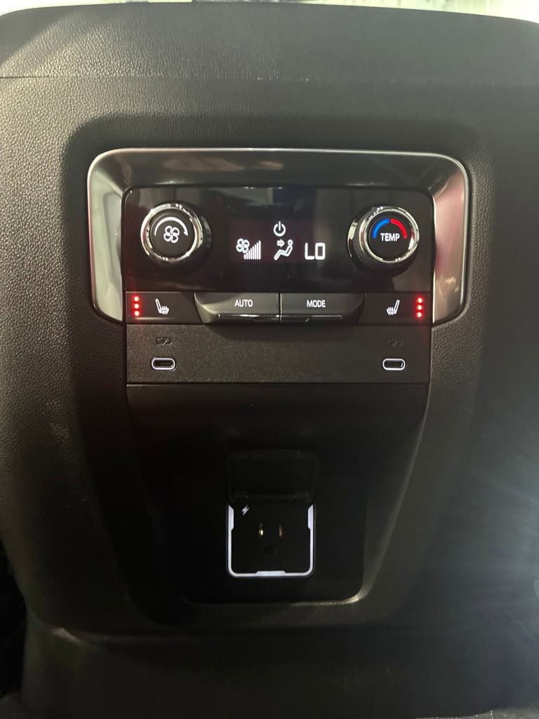 New 2026 Chevrolet Tahoe Premier AWD/4WD image 38