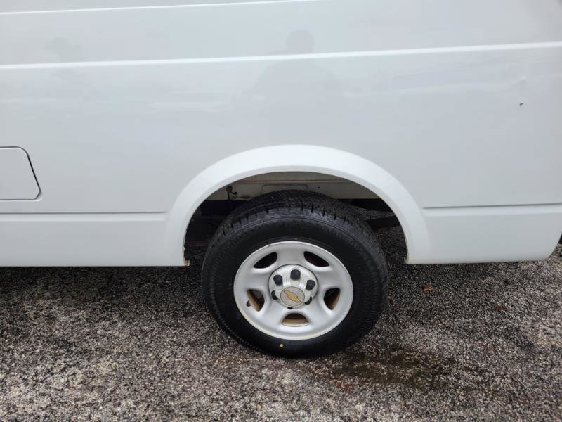 Used 2005 Chevrolet Astro image 17