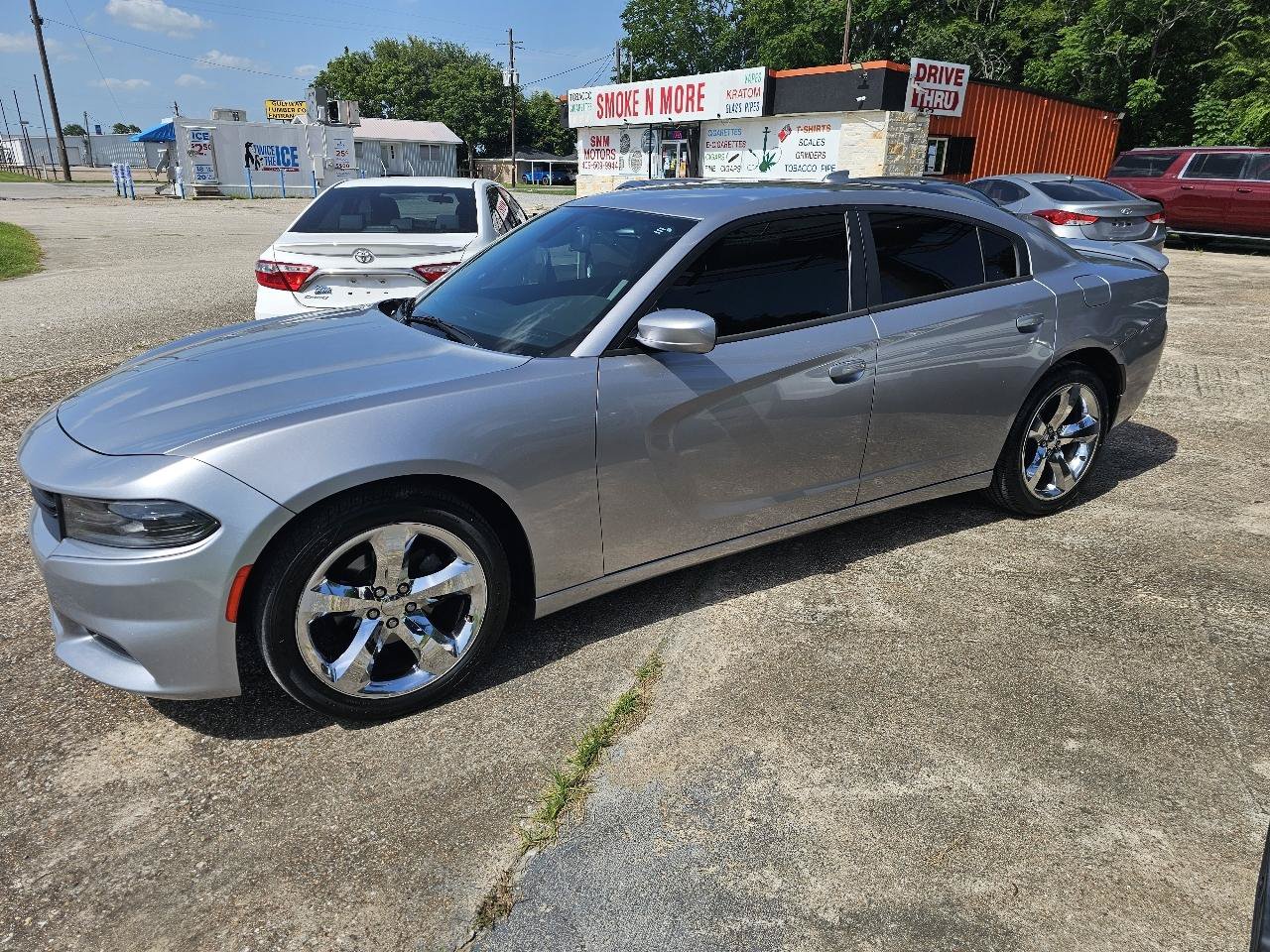 Used 2015 Dodge Charger SE w/ Popular Equipment Group RWD image 10