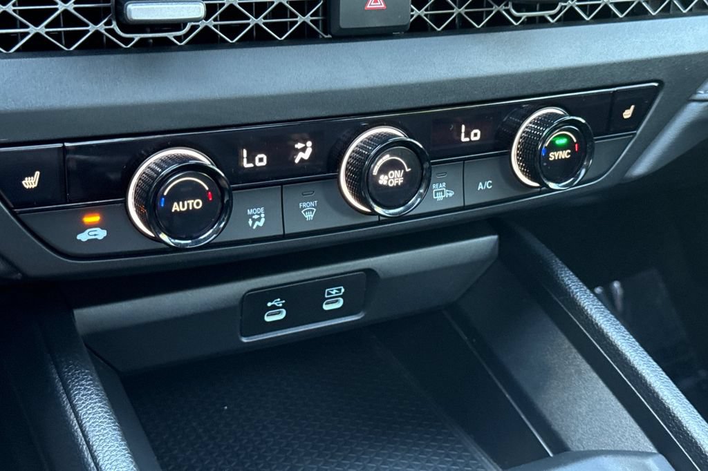 Certified 2025 Honda Accord SE image 19