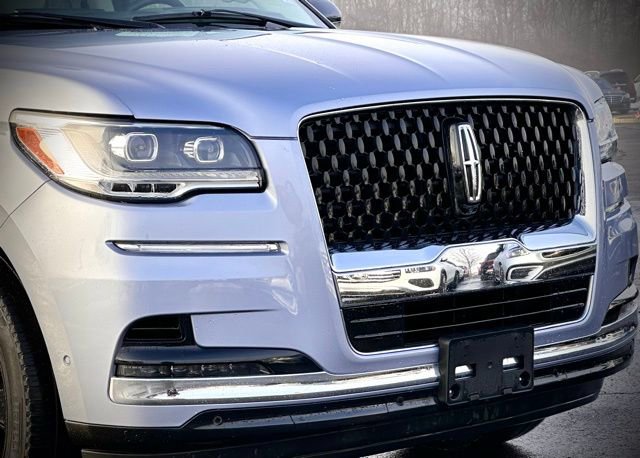 Used 2023 Lincoln Navigator L Black Label image 2