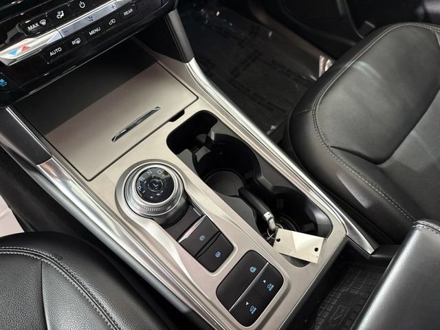 Used 2022 Ford Explorer Limited w/ Equipment Group 301A RWD image 22