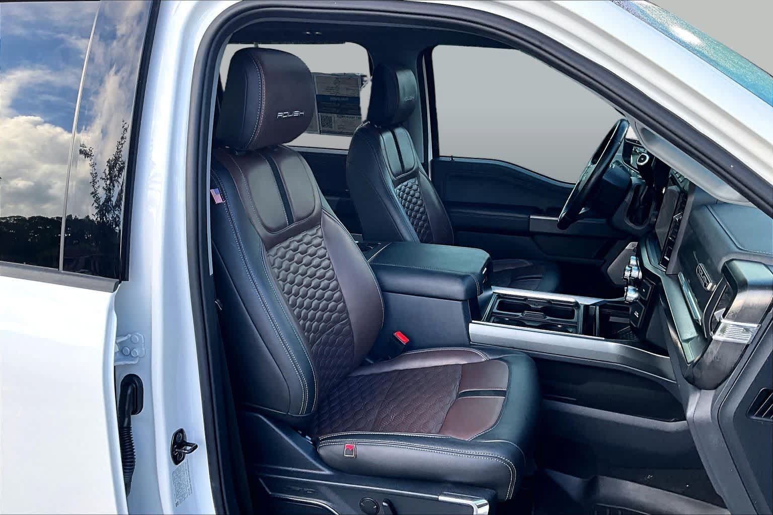 Used 2023 Ford F250 Lariat w/ Lariat Ultimate Package AWD/4WD image 9