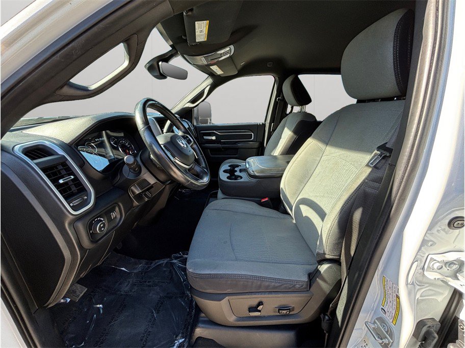 Used 2024 RAM 2500 Big Horn AWD/4WD image 2