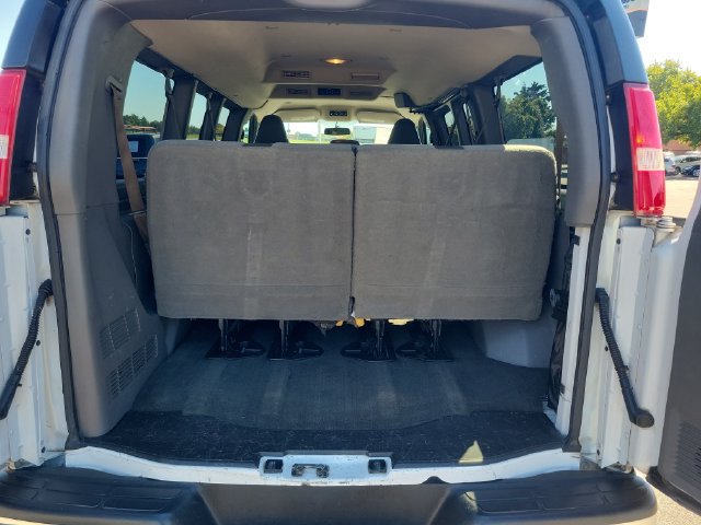 Used 2018 Chevrolet Express 3500 LT w/ LT Preferred Equipment Group RWD image 24