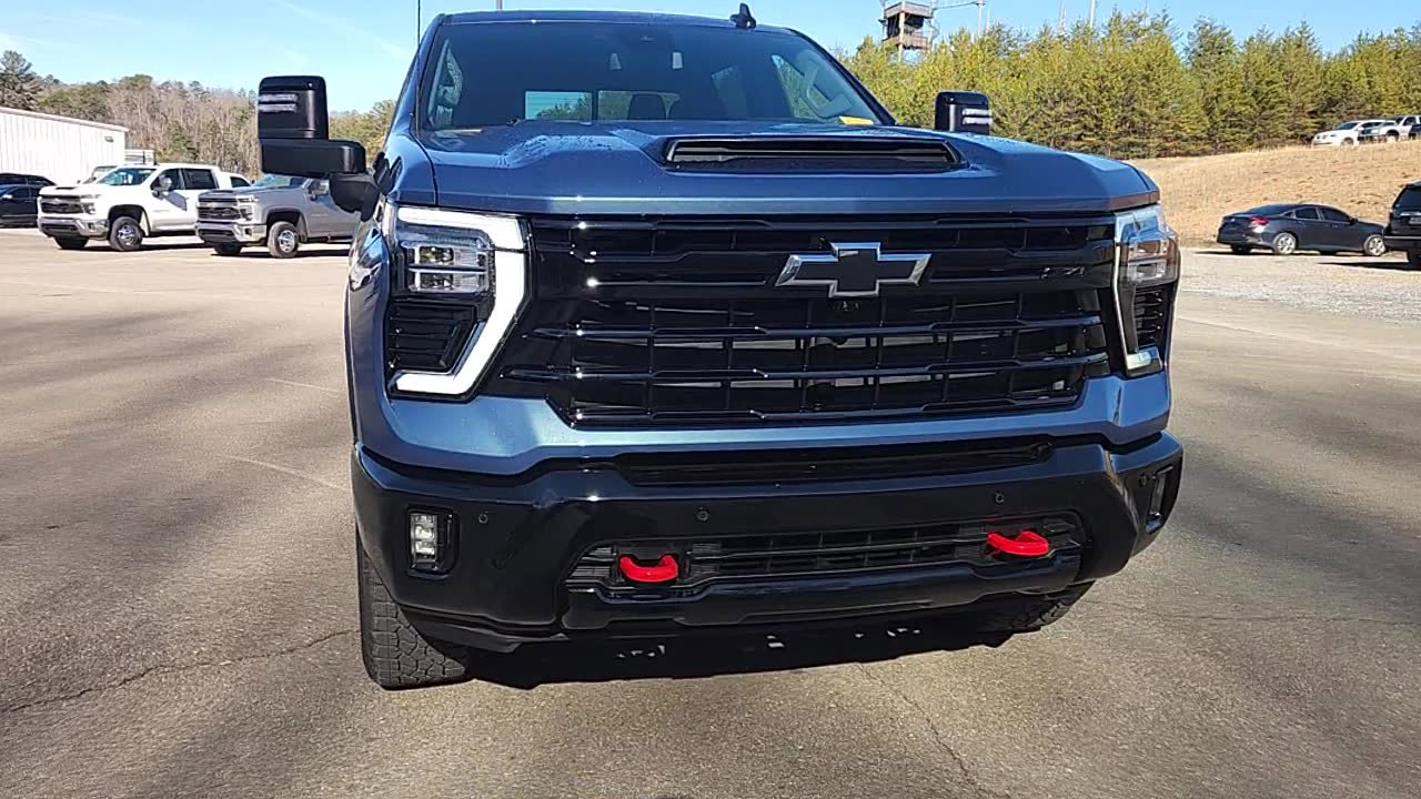 Used 2026 Chevrolet Silverado 2500 LT w/ Trail Boss Package image 2