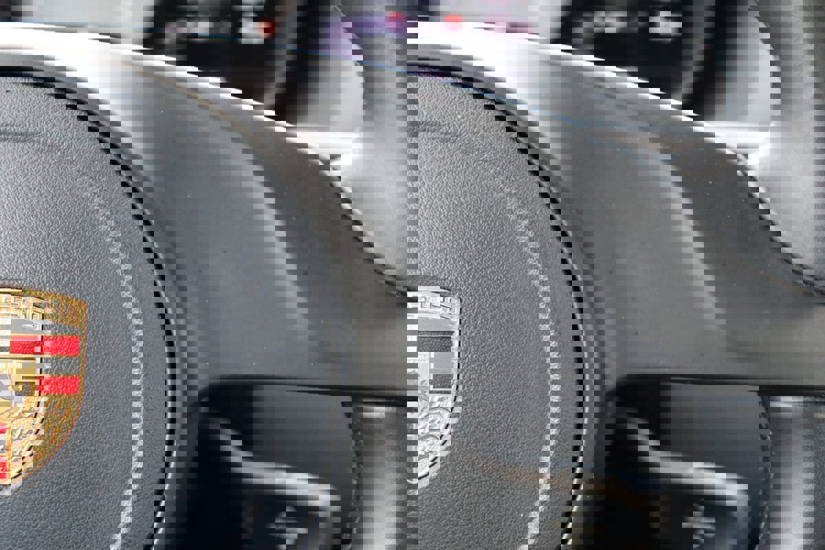 Used 2016 Porsche Boxster S image 19