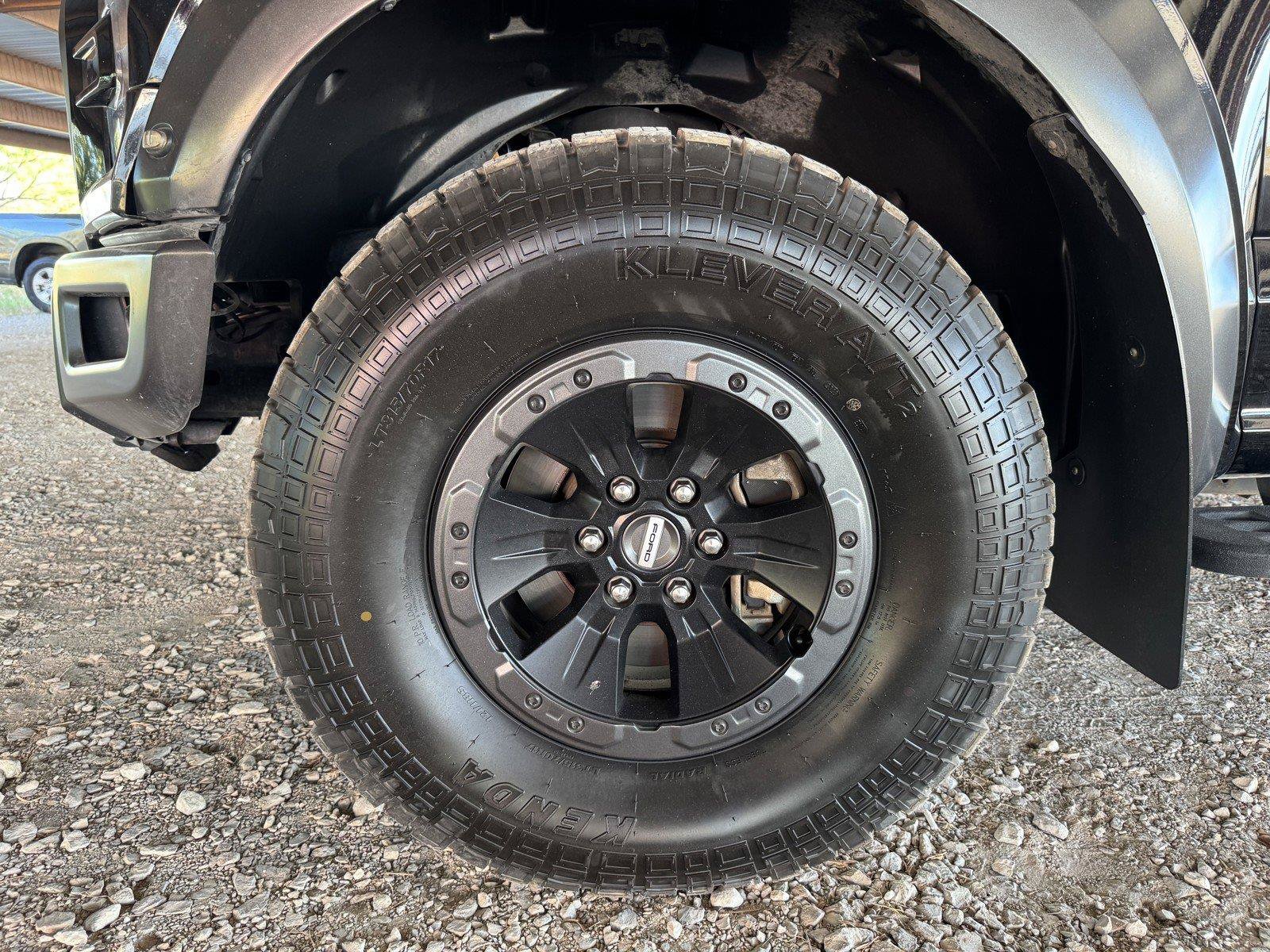 Used 2017 Ford F150 Raptor w/ Equipment Group 802A Luxury AWD/4WD image 43