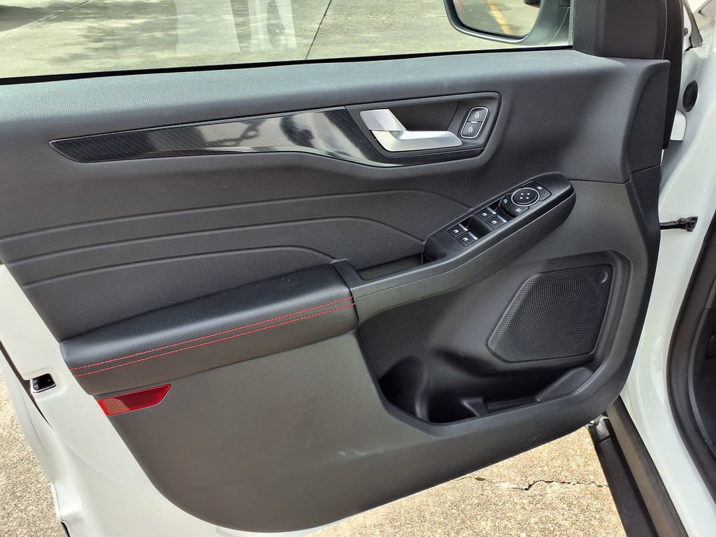 Used 2023 Ford Escape ST-Line FWD image 22