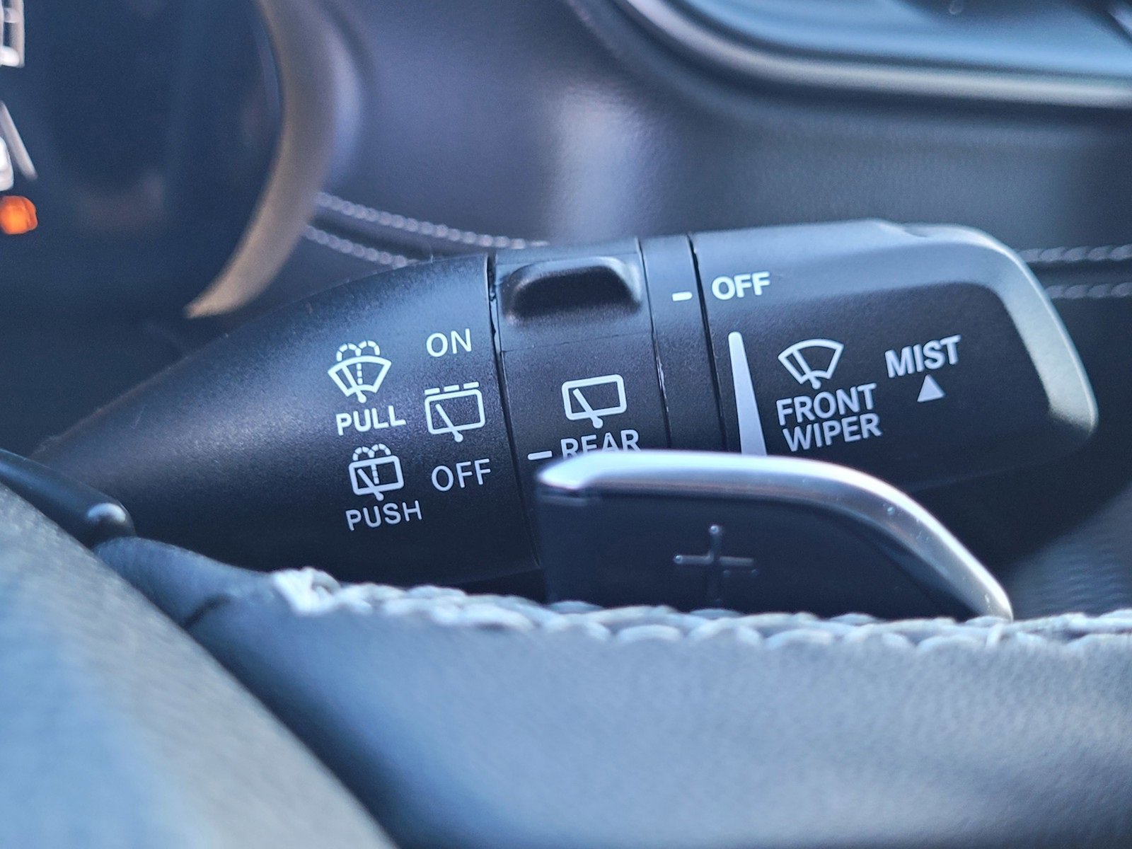 New 2025 Jeep Grand Cherokee L Laredo w/ Luxury Tech Group I image 22