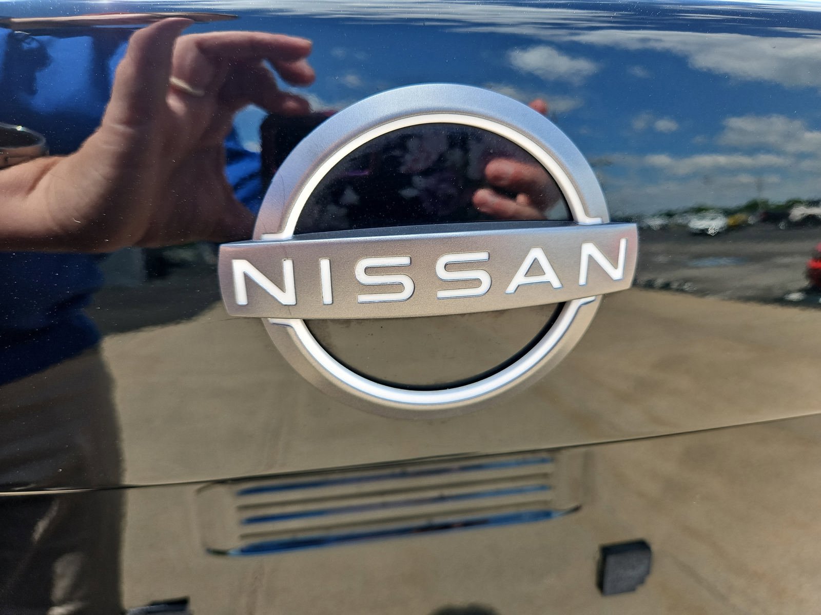 Used 2025 Nissan Sentra SV FWD image 19