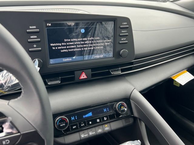 New 2026 Hyundai Elantra Sport FWD image 18