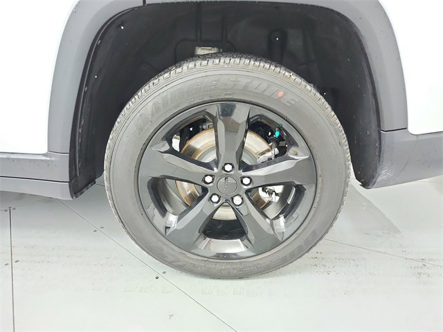 Used 2025 Jeep Grand Cherokee L Altitude image 49