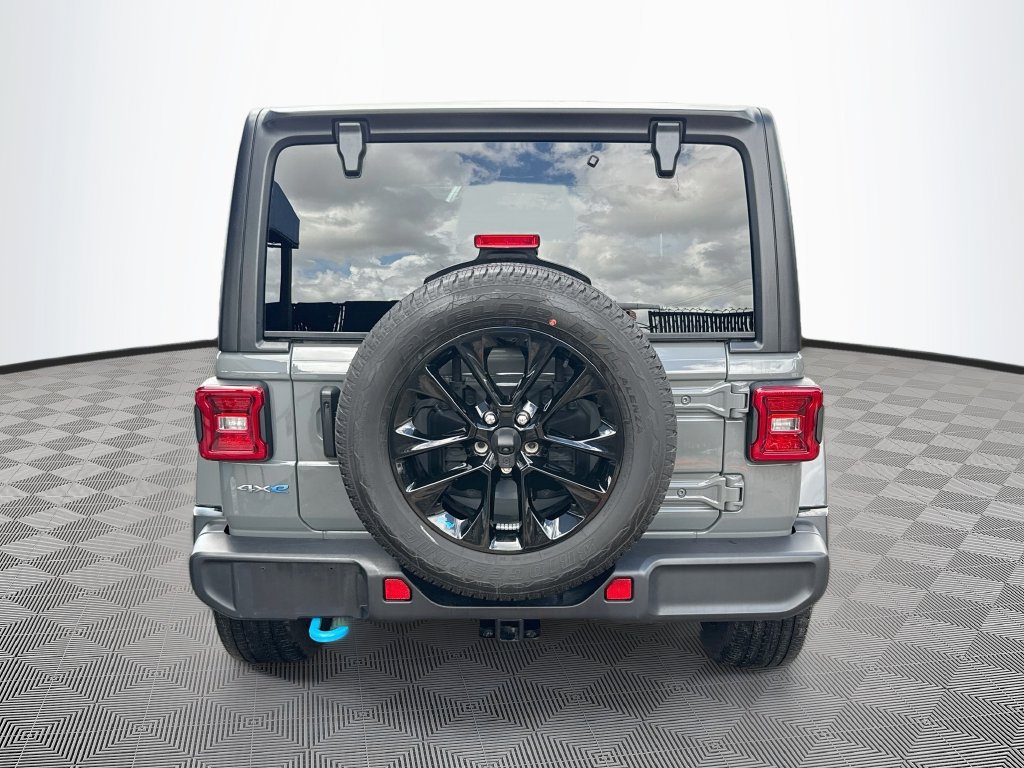 Certified 2023 Jeep Wrangler Unlimited Sahara w/ Cold Weather Group AWD/4WD image 7