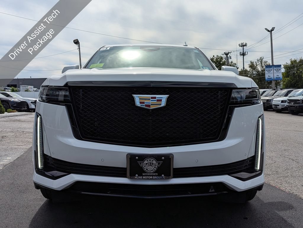 Used 2021 Cadillac Escalade Sport w/ Driver Assist Tech Package AWD/4WD image 5