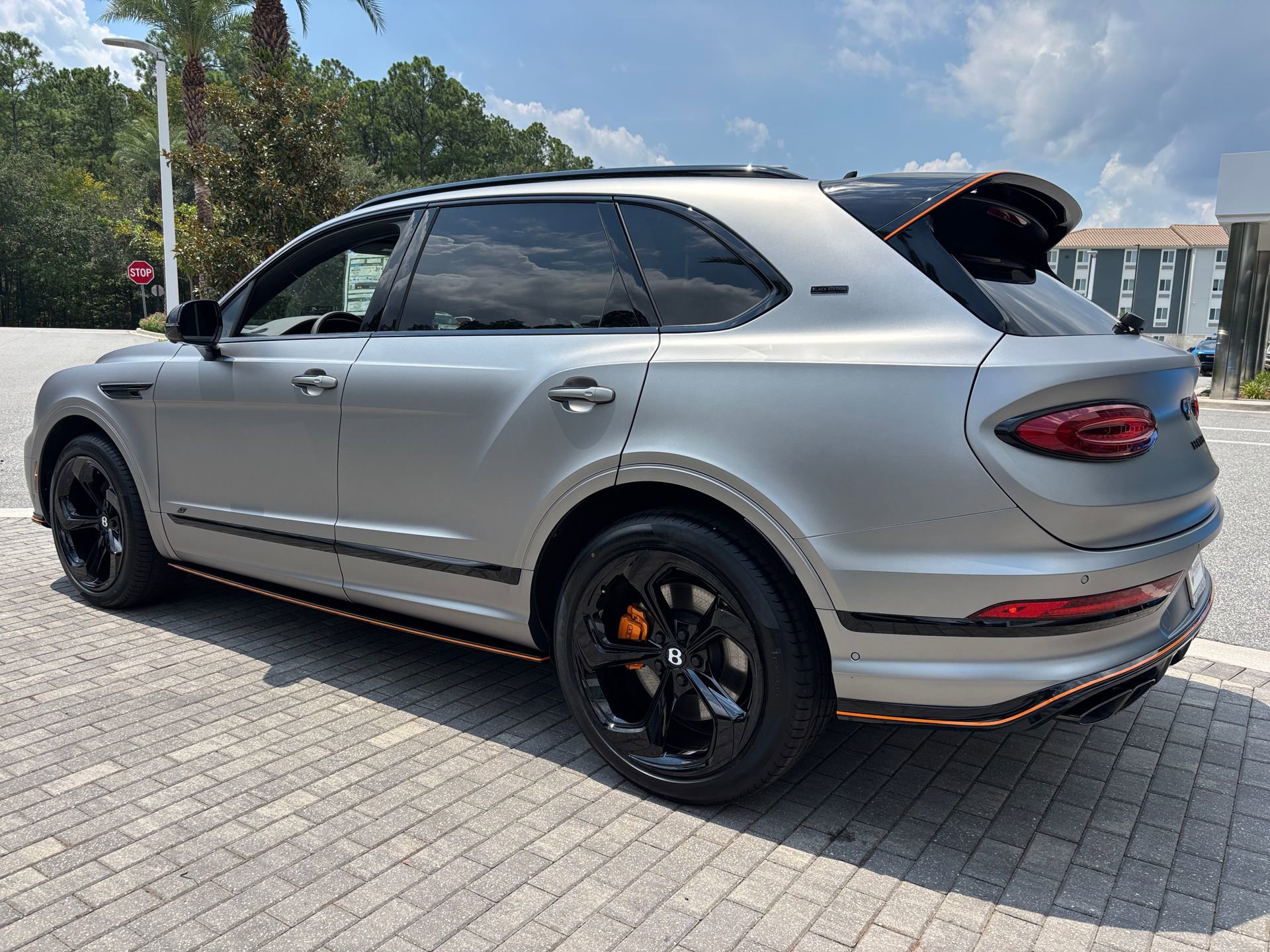 New 2025 Bentley Bentayga image 10