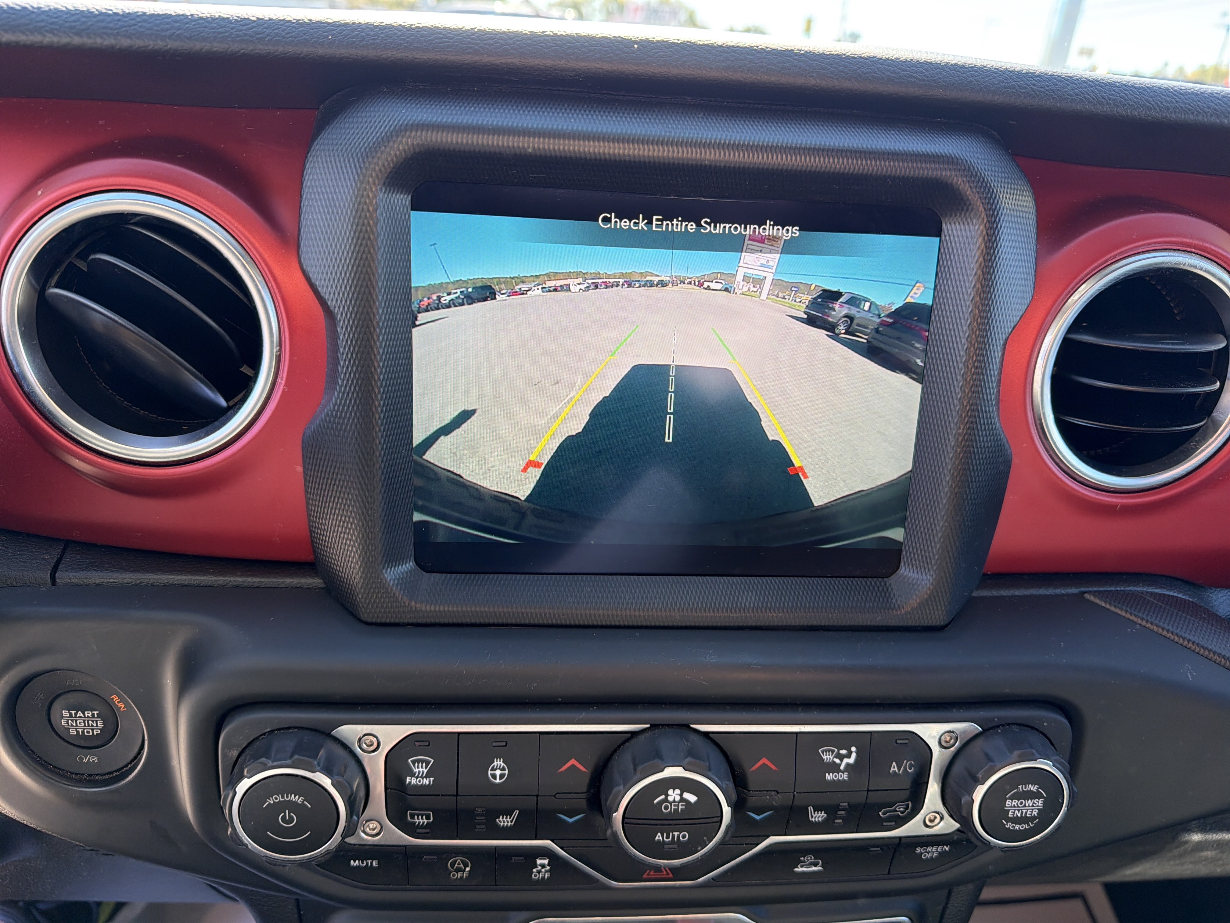 Used 2023 Jeep Wrangler Rubicon w/ LED Lighting Group AWD/4WD image 22
