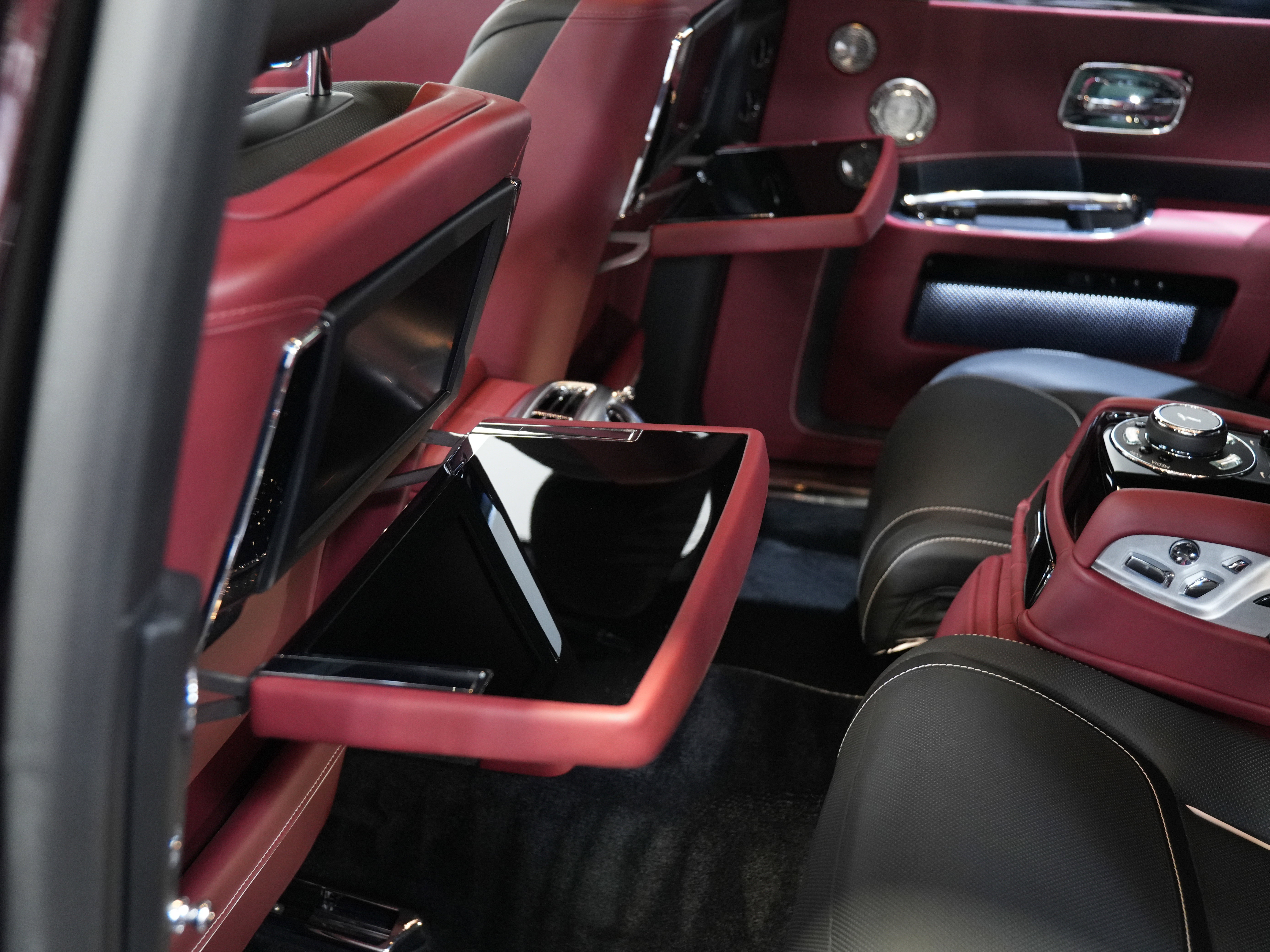 Used 2020 Rolls-Royce Ghost image 75