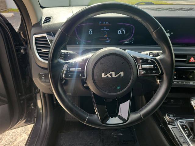 Used 2025 Kia Seltos S FWD image 20