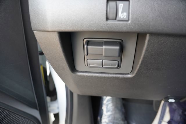 Used 2024 Chevrolet Colorado LT w/ LT Convenience Package II image 21