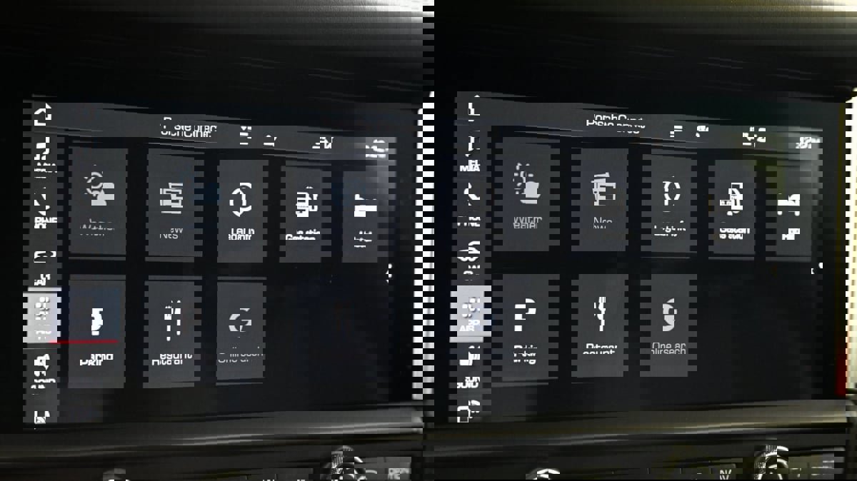 Used 2021 Porsche Macan Turbo w/ Premium Package Plus (PF0) image 30