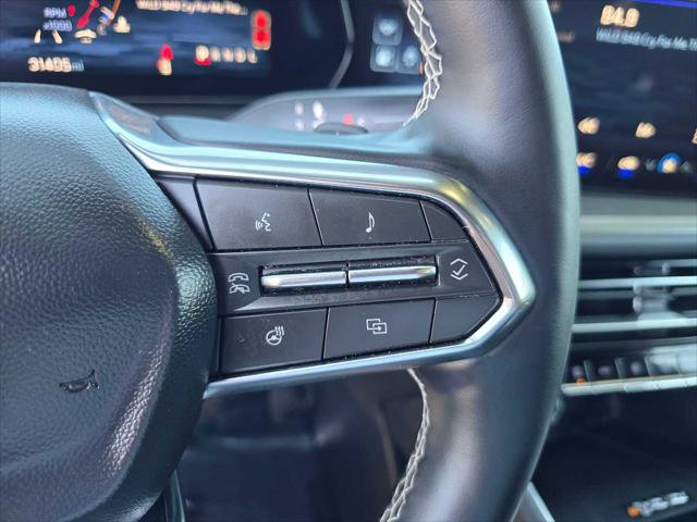 Used 2025 Chevrolet Traverse LT AWD/4WD image 26