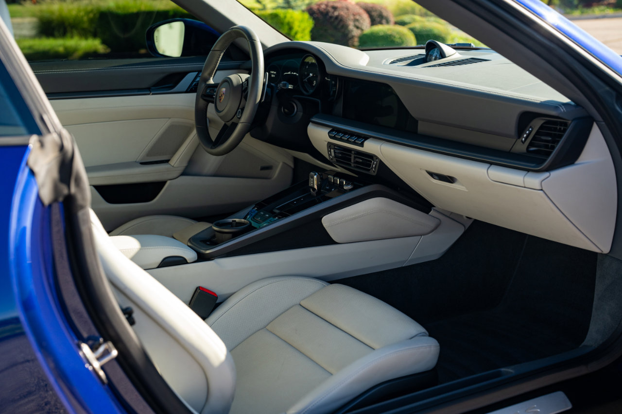 Used 2020 Porsche 911 Carrera 4S image 29
