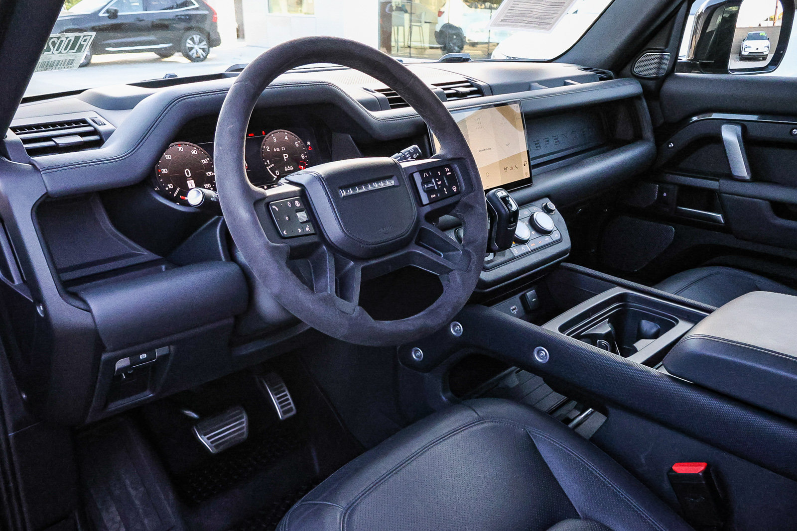 Certified 2024 Land Rover Defender 90 V8 AWD/4WD image 21