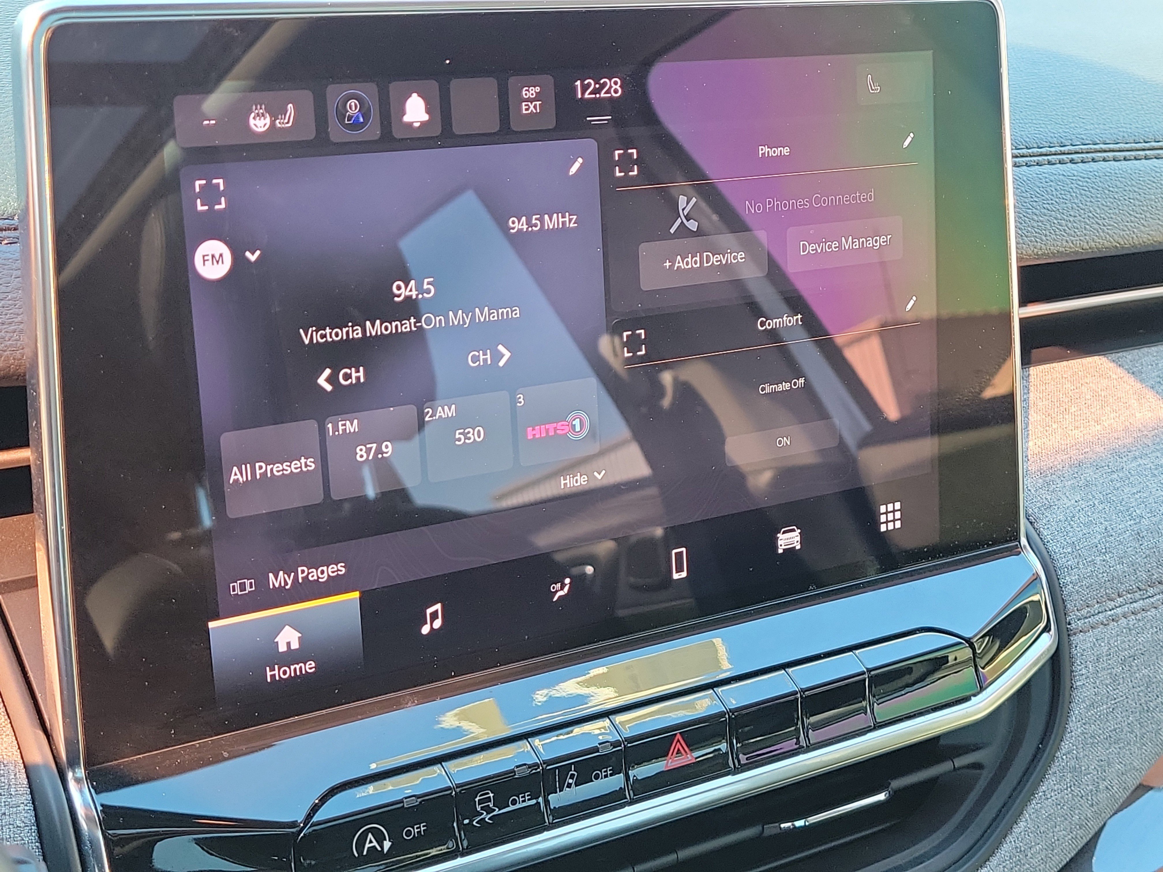 Used 2022 Jeep Compass Latitude w/ Sun and Sound Group image 23