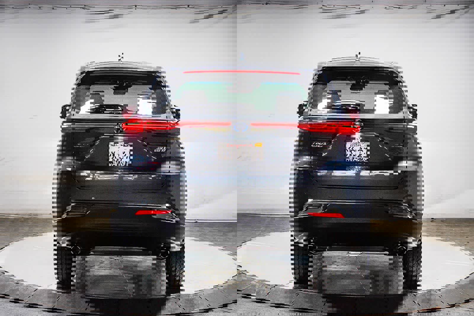 Certified 2024 Toyota Venza Limited image 5