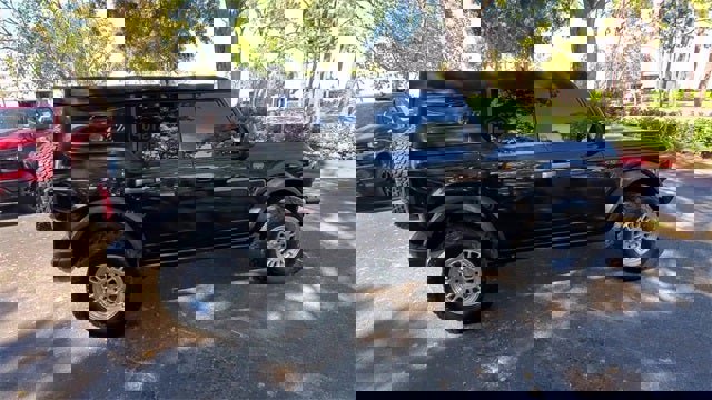 Used 2022 Ford Bronco Badlands image 42