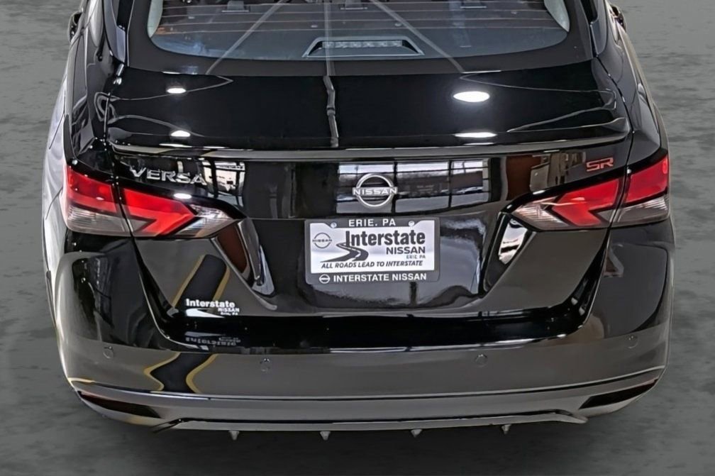 Used 2025 Nissan Versa SR w/ Trunk Package image 11