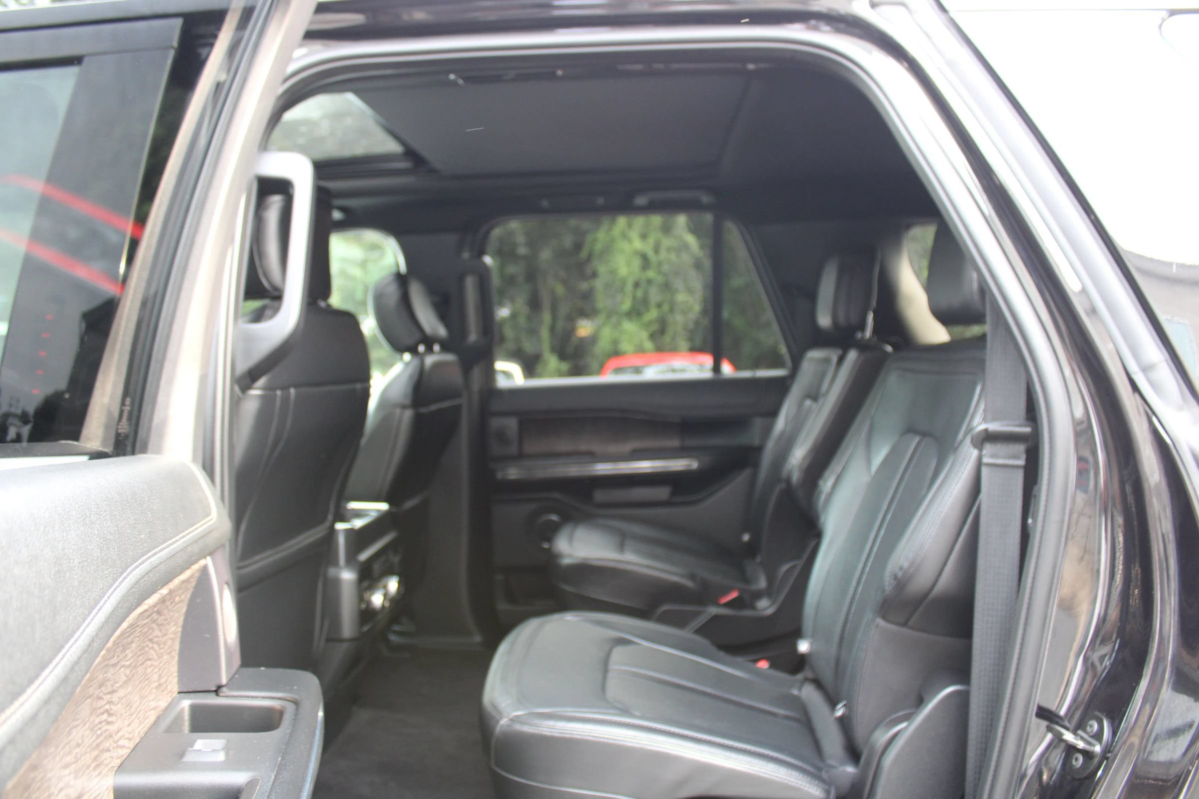 Used 2019 Ford Expedition Max Limited w/ Equipment Group 302A AWD/4WD image 20