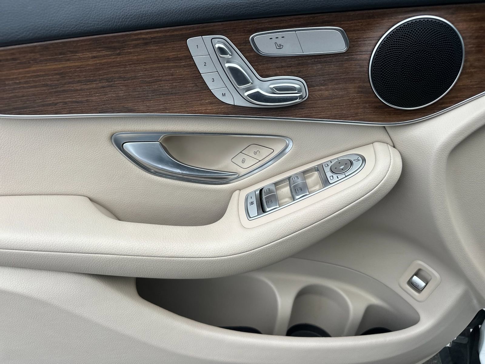 Certified 2022 Mercedes-Benz GLC 300 image 12