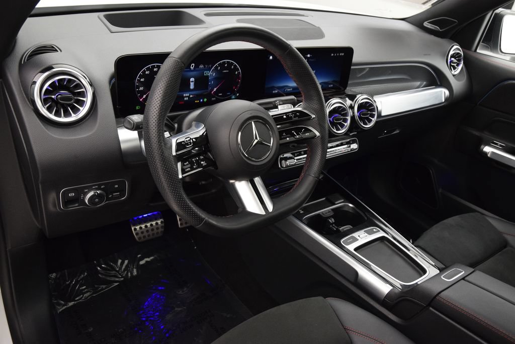 Certified 2024 Mercedes-Benz GLB 250 4MATIC w/ Pinnacle Package image 21