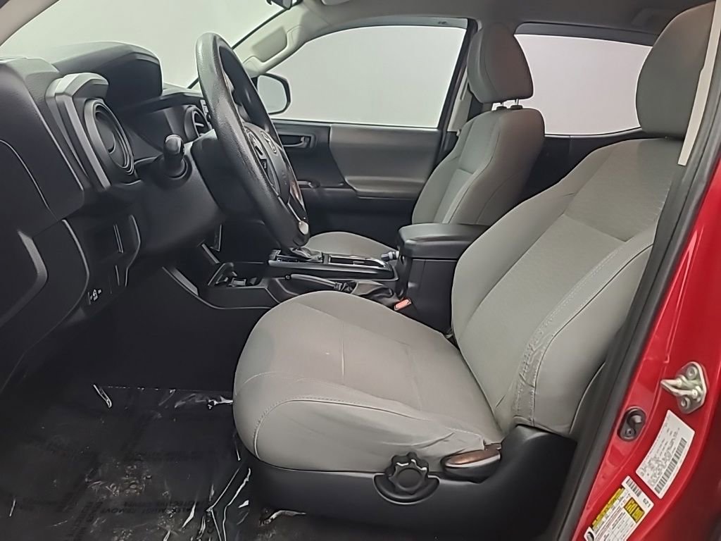 Used 2016 Toyota Tacoma SR image 24